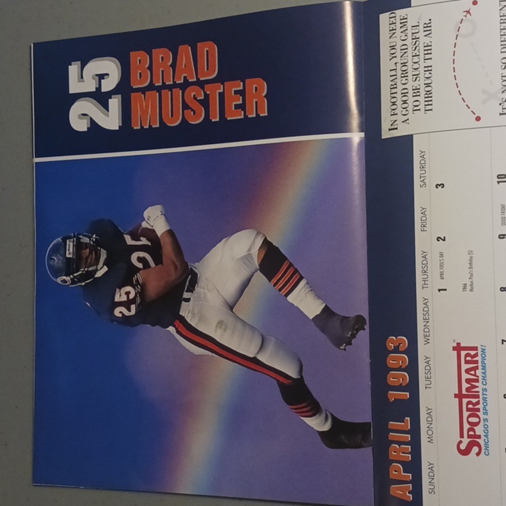 Official 1992 Chicago Bears Calendar w/ Tom Waddle Autograph #eshopchicago - Picture 11 of 16